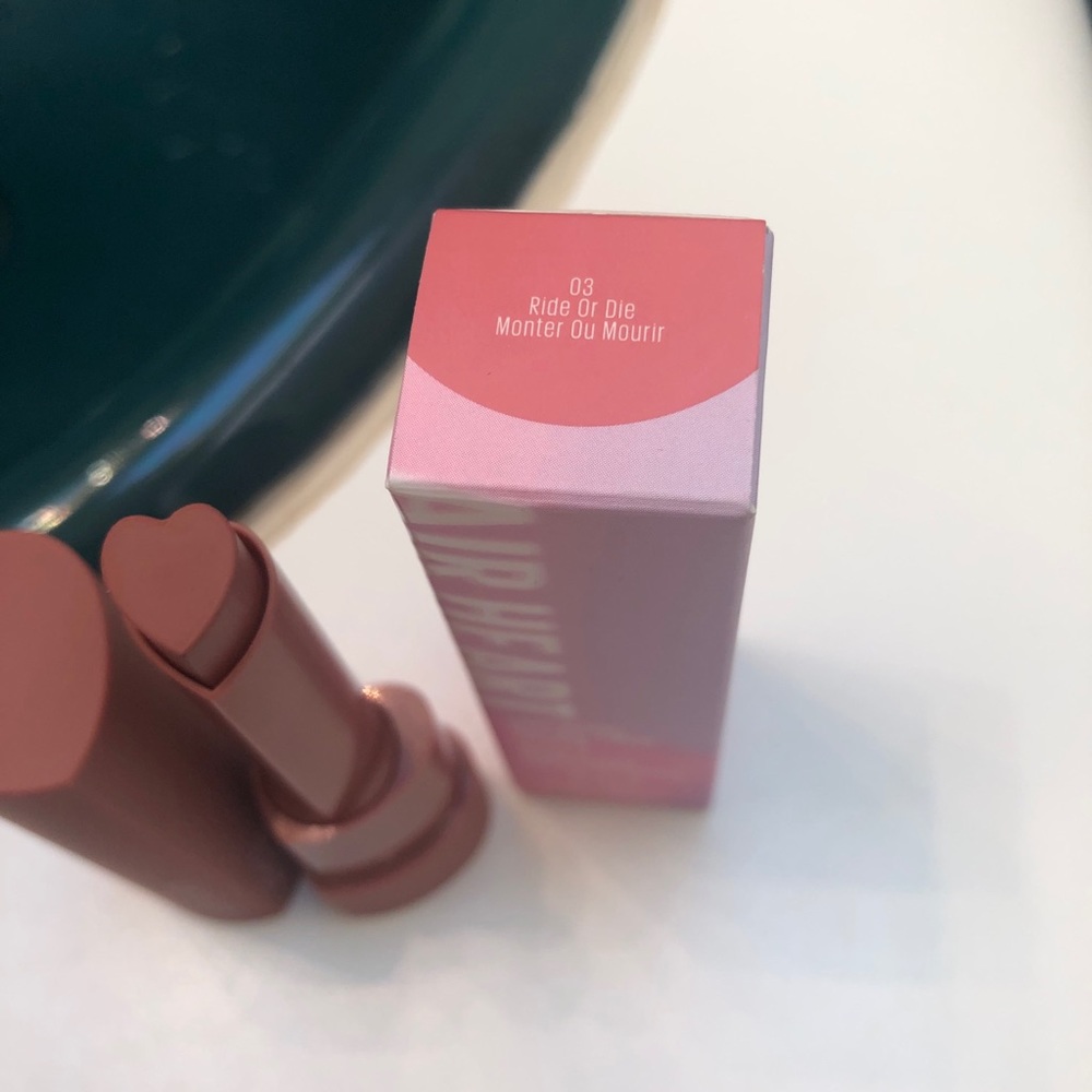 NIB KAJA AIR HEART LIPSTICK - Picture 4 of 6